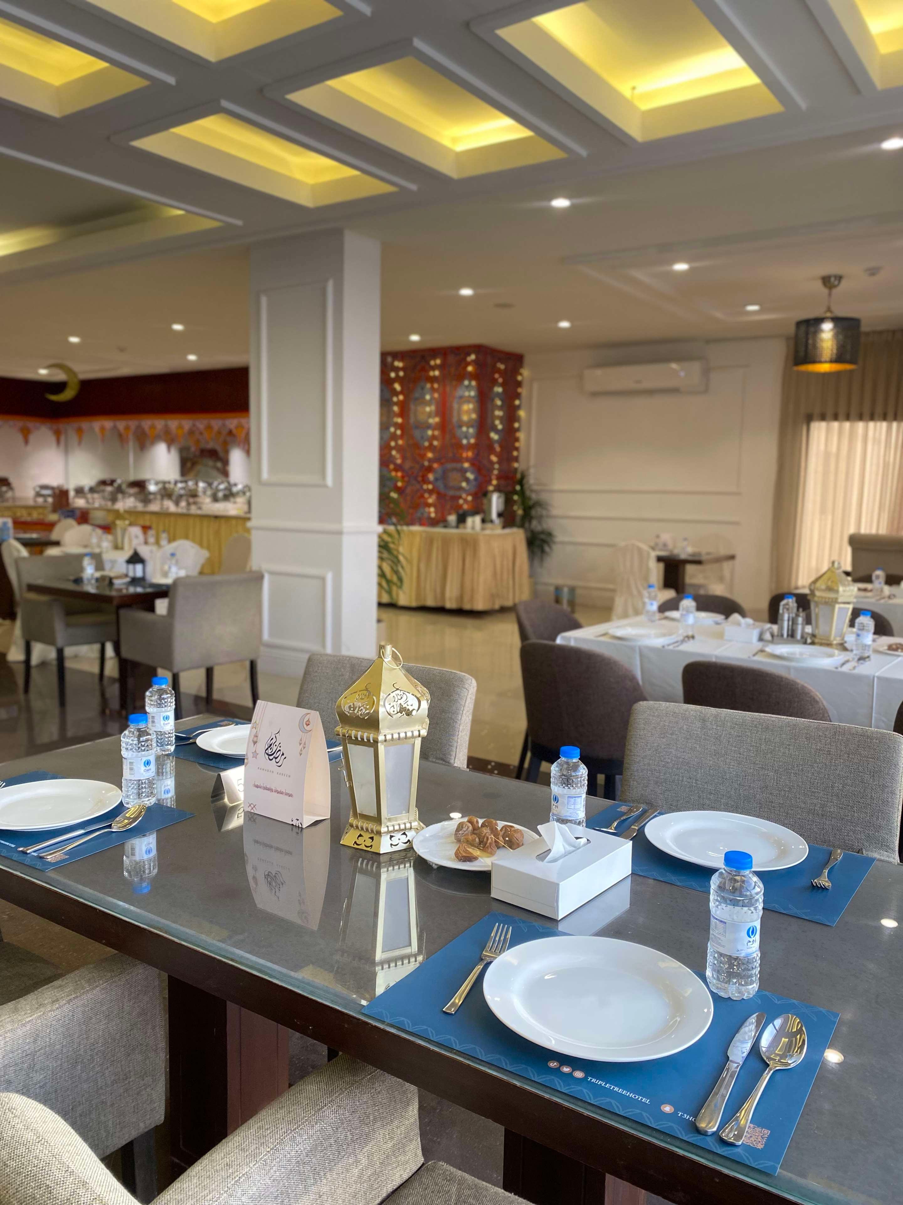 فندق تربل تري(Triple Tree Hotel) 36/50