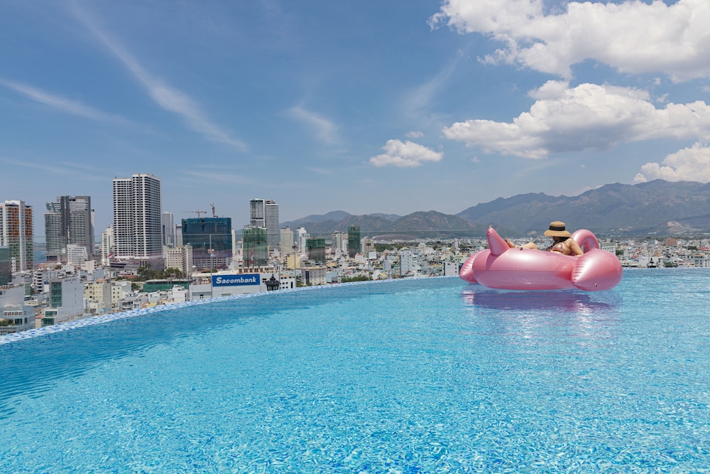 Florida Nha Trang Hotel 46/50