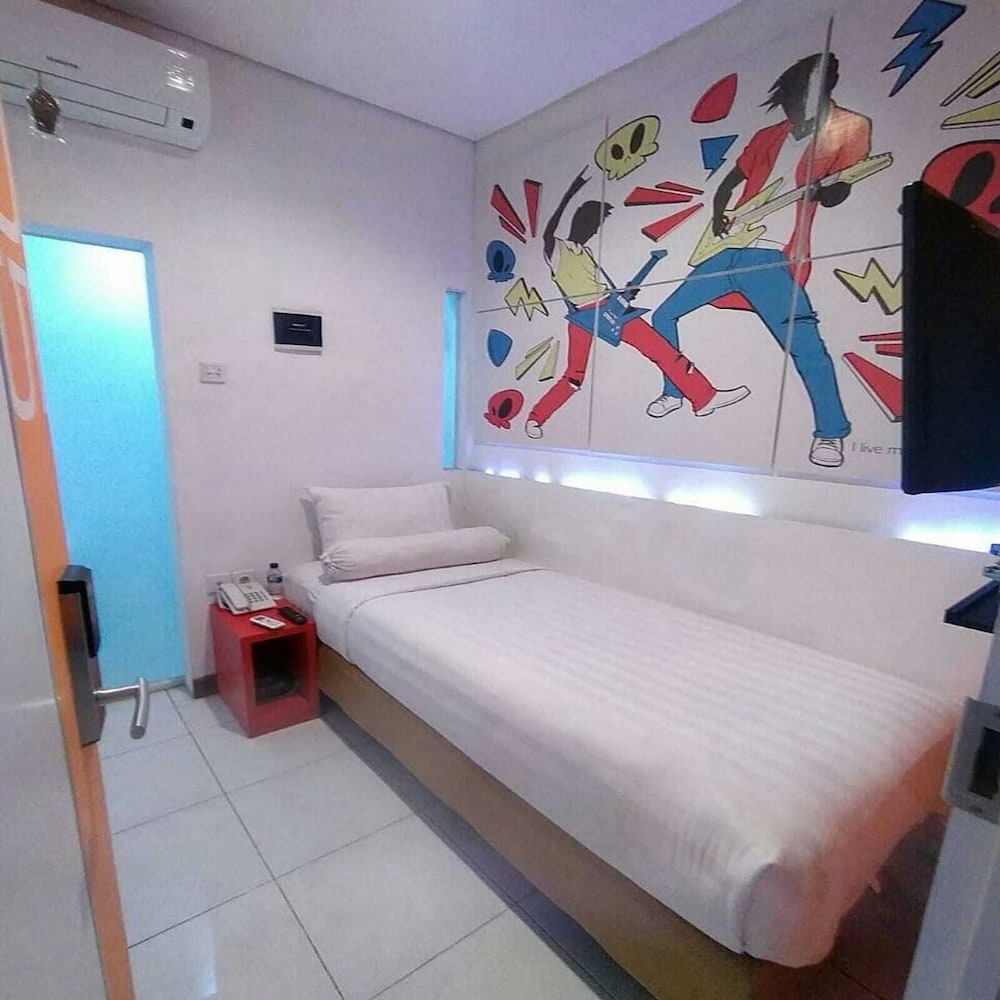 1 BEDROOM, STANDARD, SINGLE