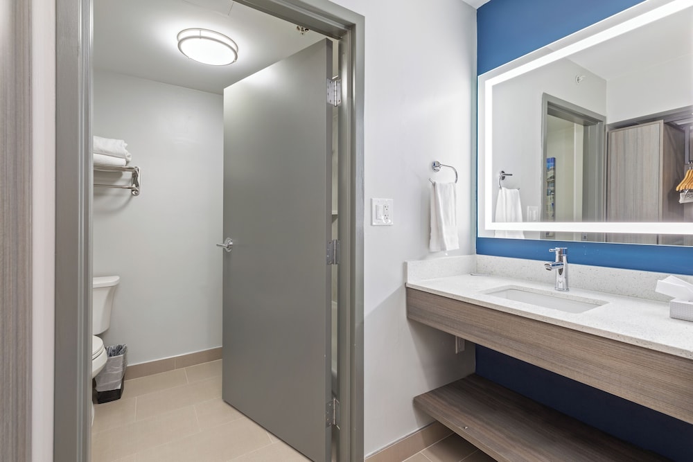 غرفة قياسية بسريرين كوين، Best Western Plus Elgin - Chicago 9/10