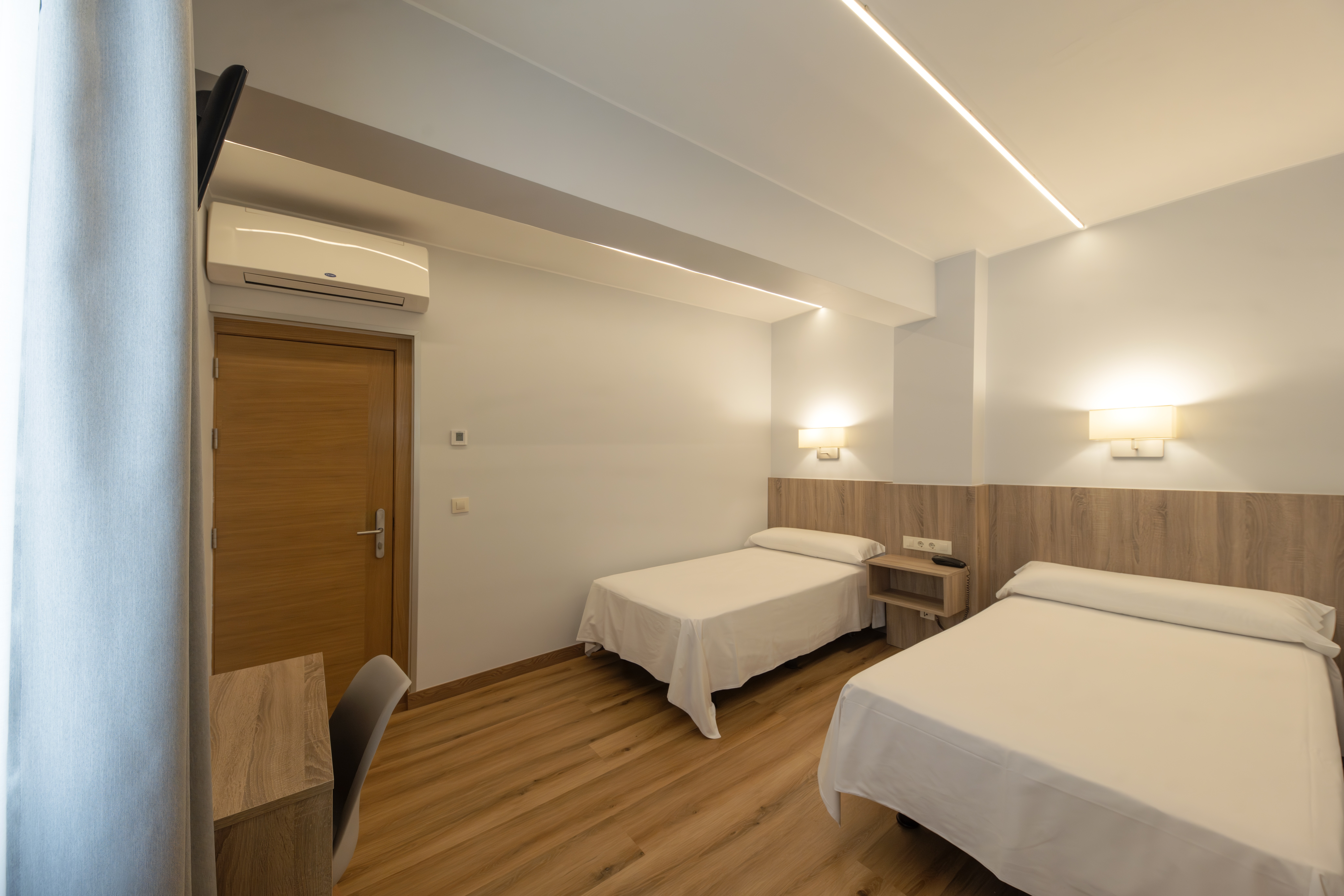 غرفة قياسية بسريرين منفصلين، Hotel Panton 7/10