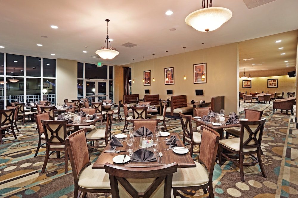 Holiday Inn Hotel And Suites Beaufort Highway 21 37/44