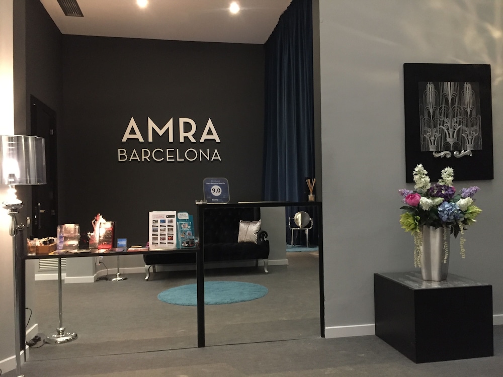 Amra Barcelona Gran Via 1/18