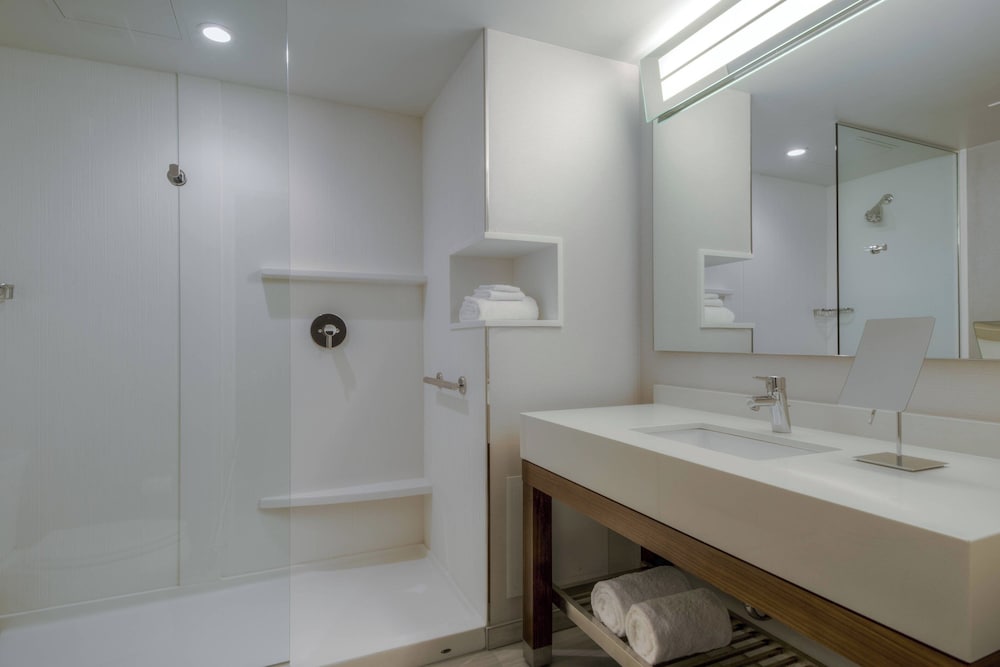 1 Bedroom, Suite