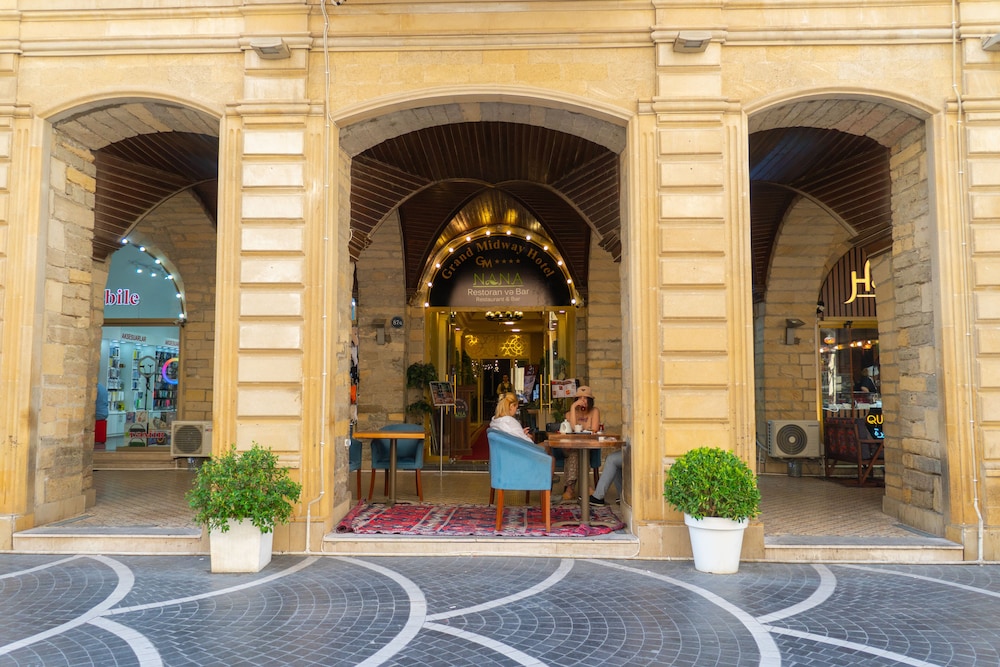 Grand Midway Hotel Baku in BAKU