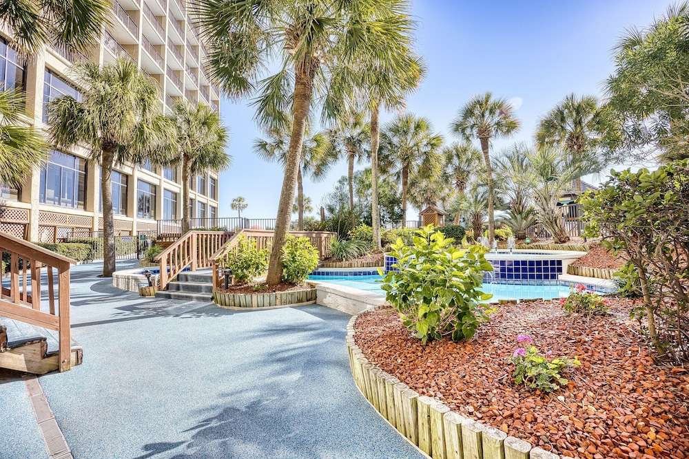 Beach Cove Resort 75/75