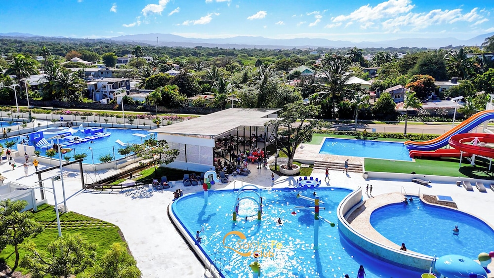 Ocean Village Deluxe Resort and Spa 65/71