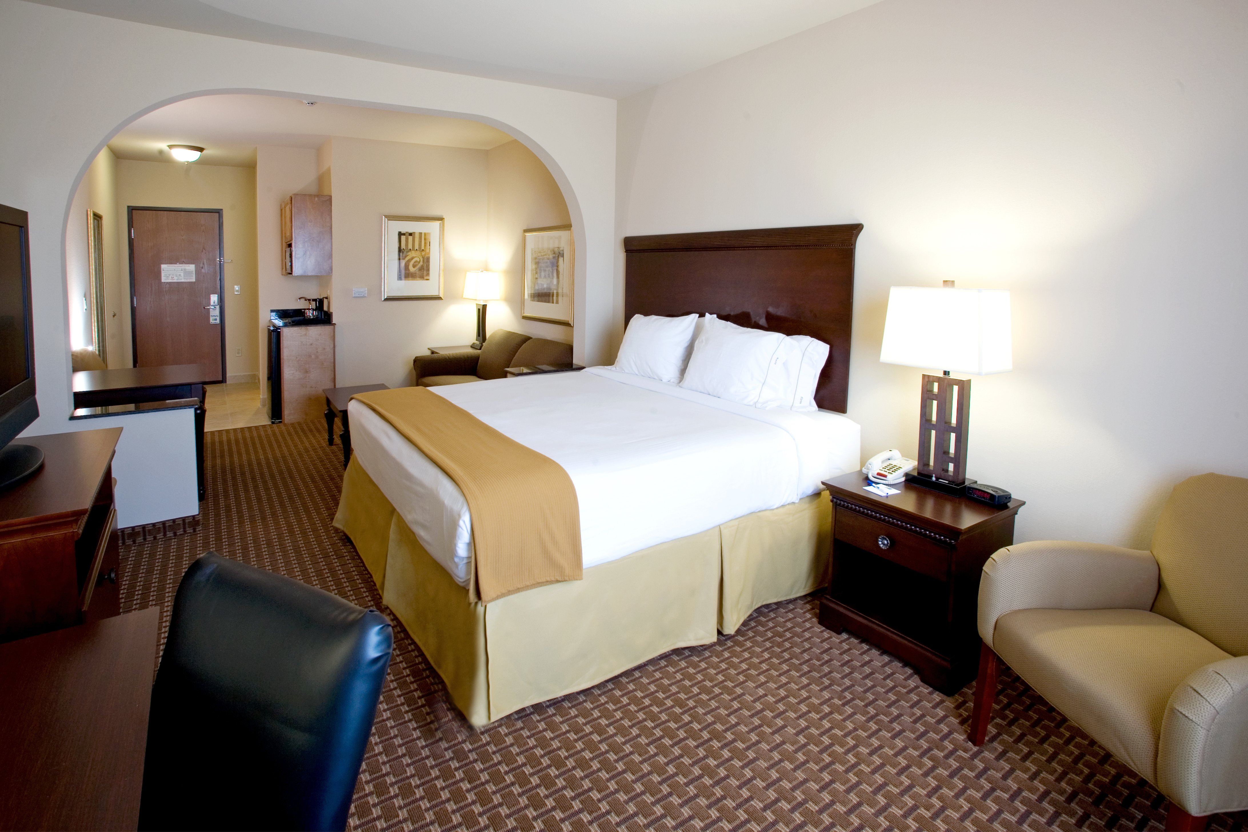 Holiday Inn Express Hotel And Suites Kingsville 15/55
