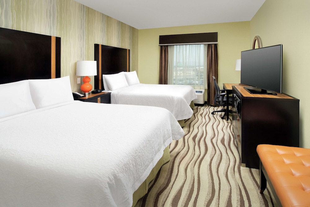 Hampton Inn And Suites El Paso/East 15/47