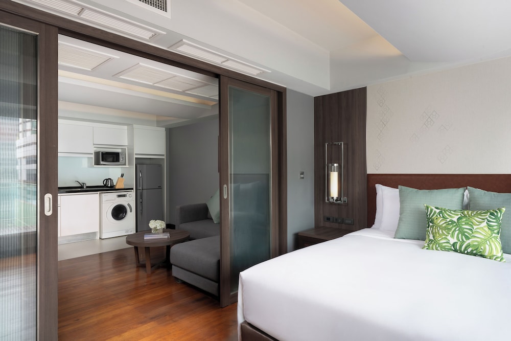 Novotel Living Bangkok Sukhumvit Legacy 19/77