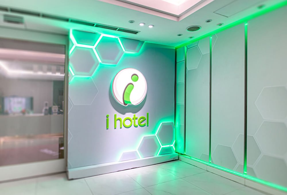 I Hotel 16/30