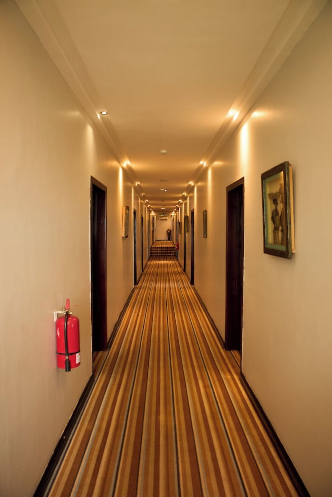 Crystal Palm Hotel 30/49