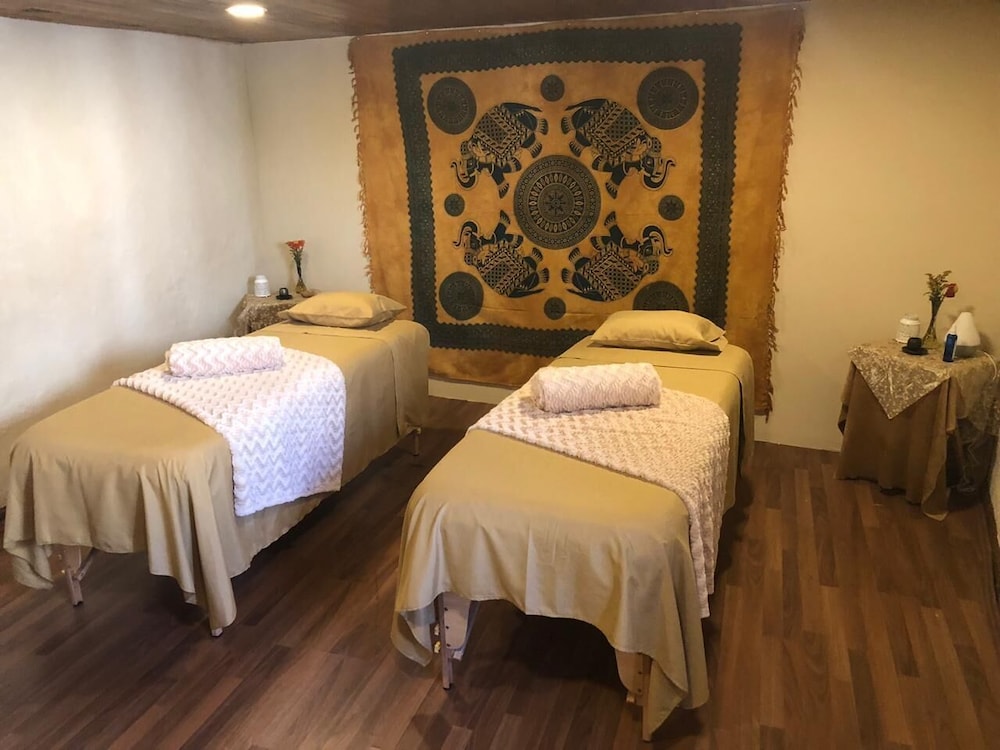 Meson de La Merced Hotel And Suites 22/38