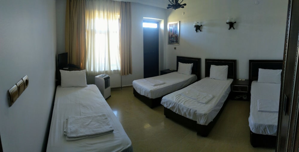 Turabdin Hotel 36/56