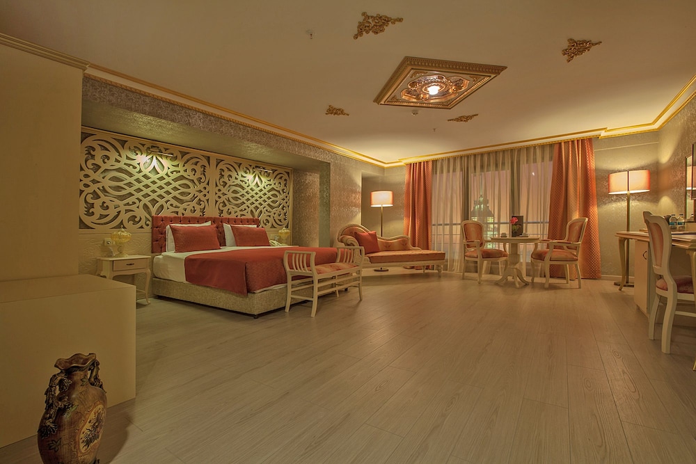 Empire Suite Hotel 21/32