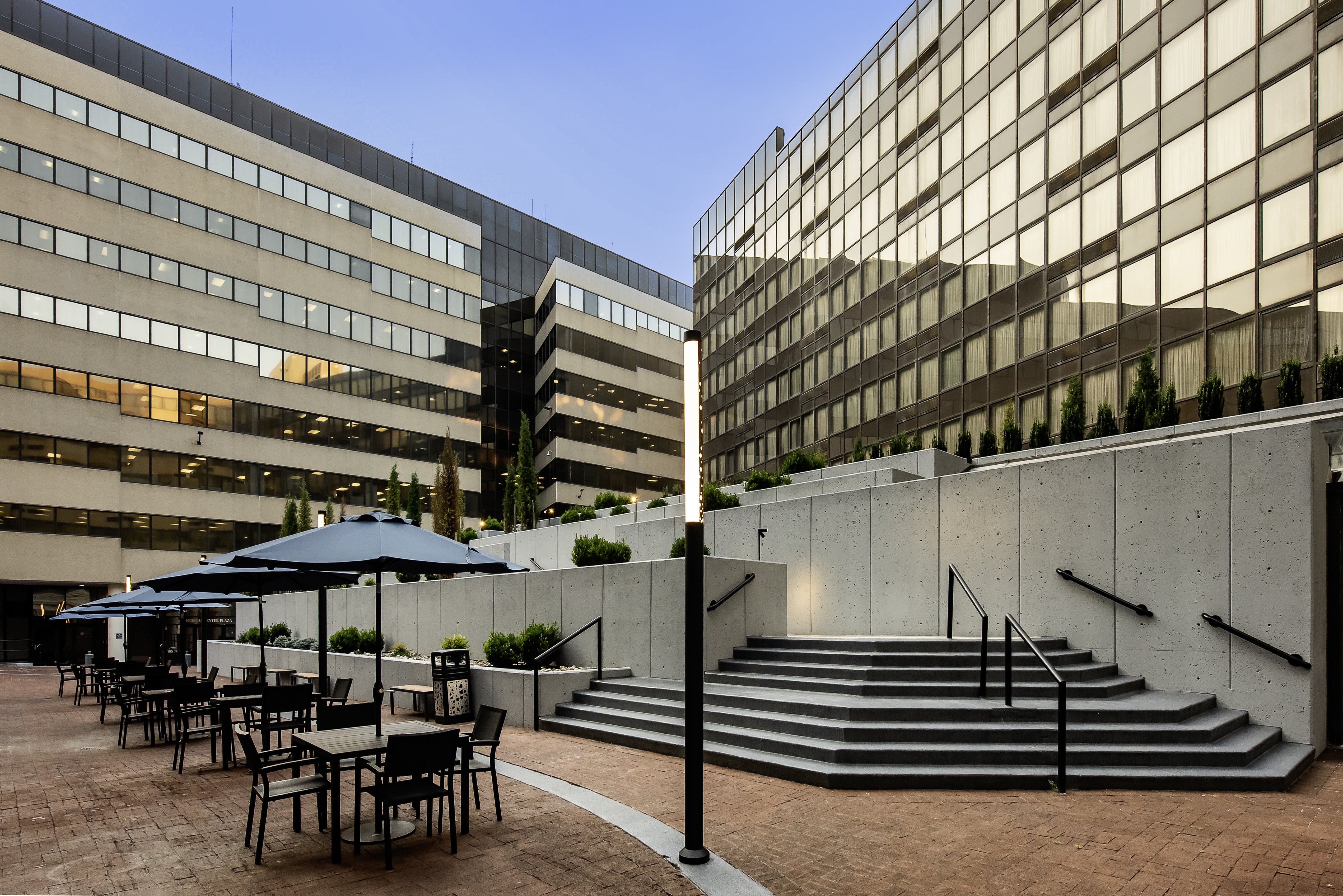 Holiday Inn Washington Capitol - Natl Mall, an IHG Hotel 68/77