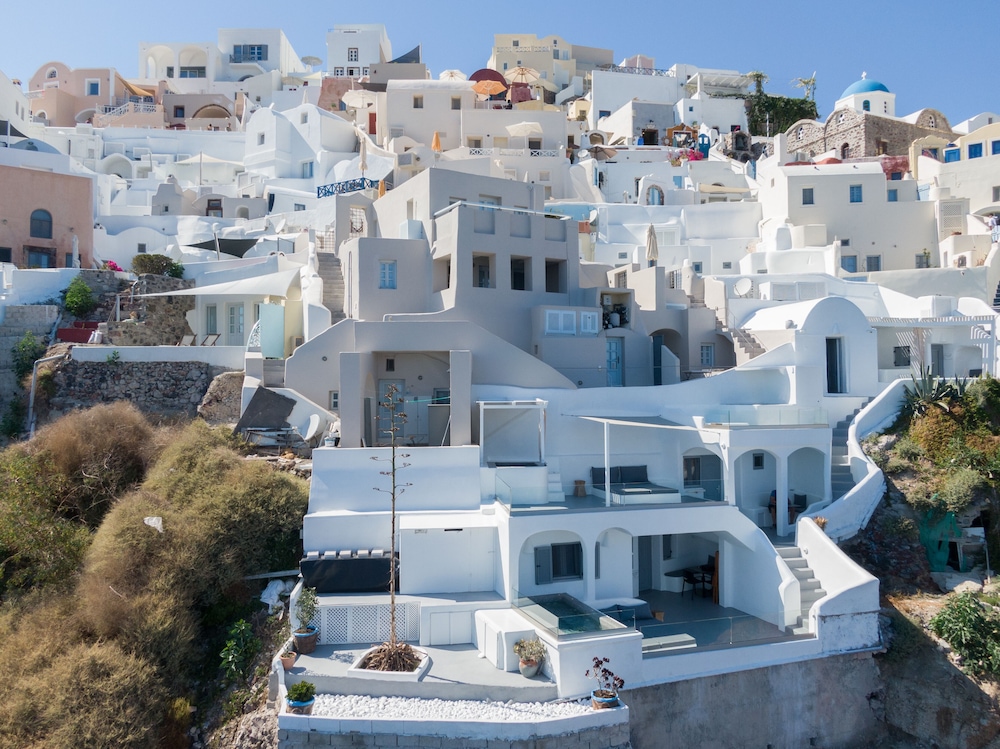 Virginia's Cave Villas photo1