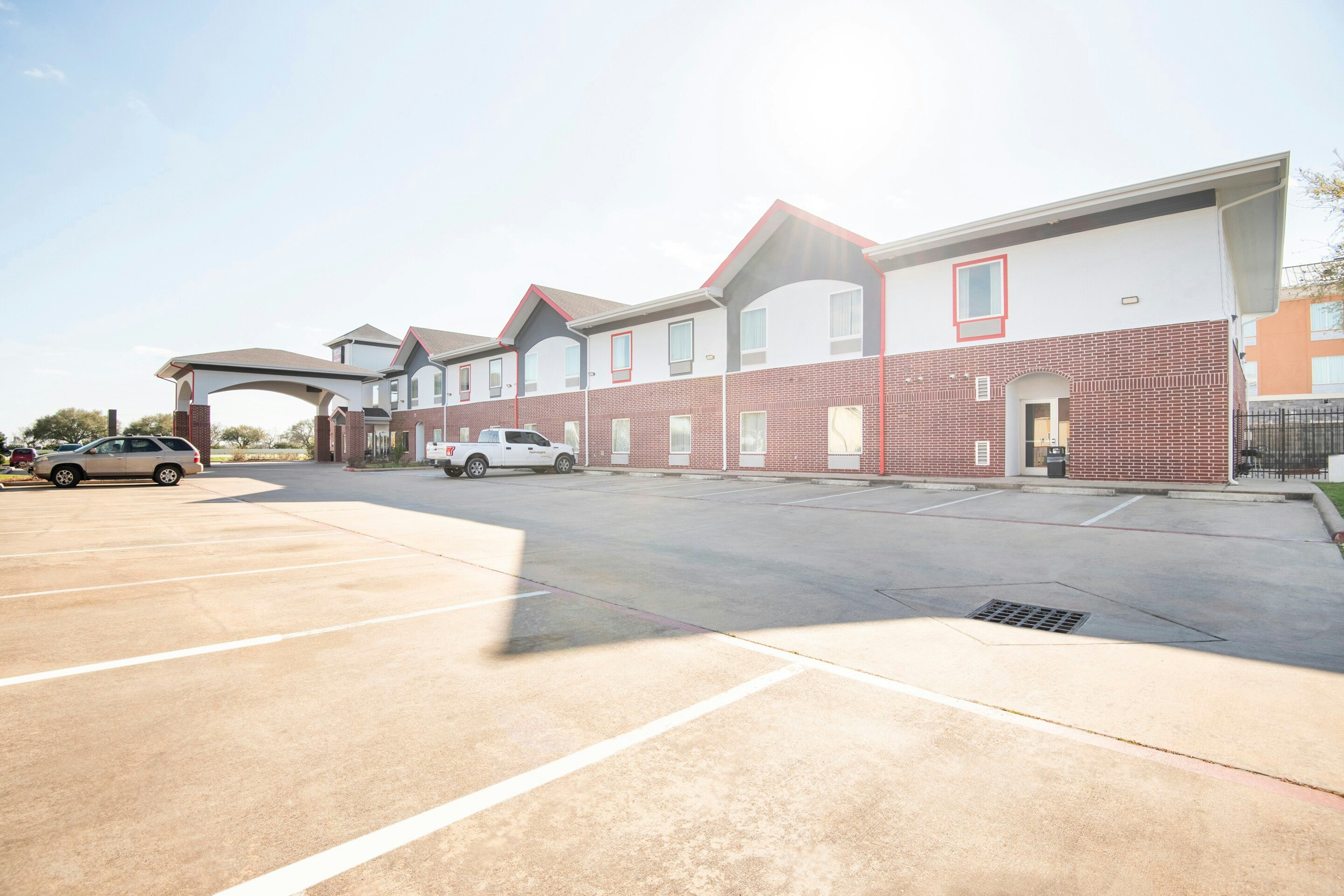 OYO Townhouse Clute Lake Jackson 38/44