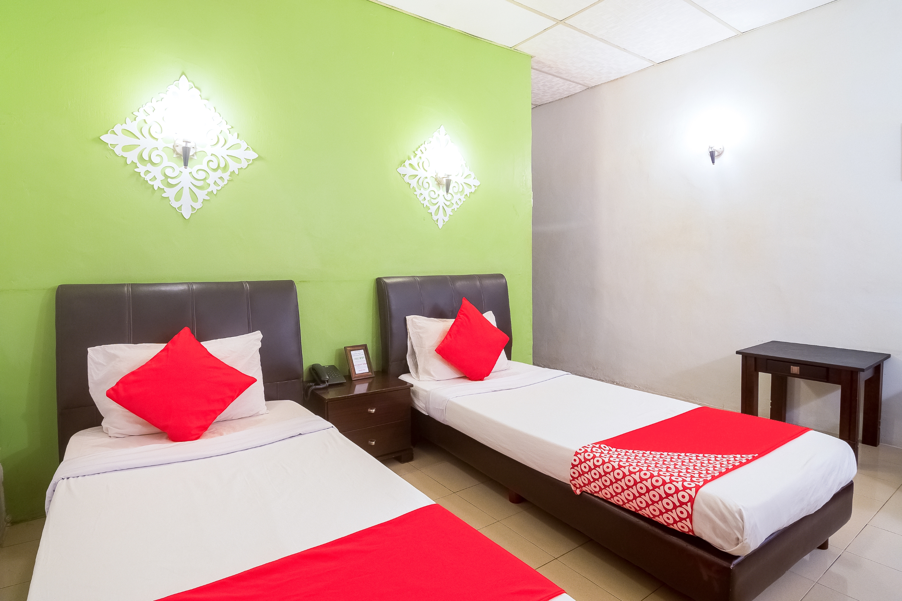 Oyo 539 Dowifi Hotel 13/29