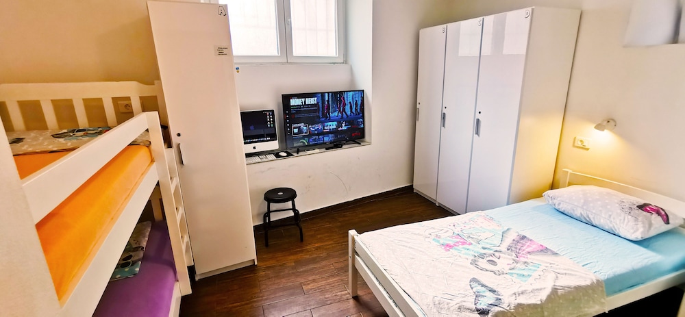 Croparadise Hostel 14/50