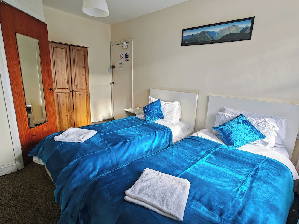 Campbell S Guest House 13/50