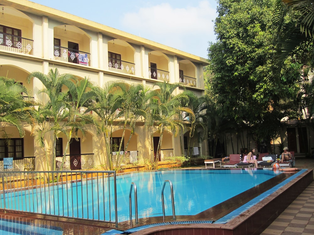 RIVERSIDE REGENCY RESORT 1/37
