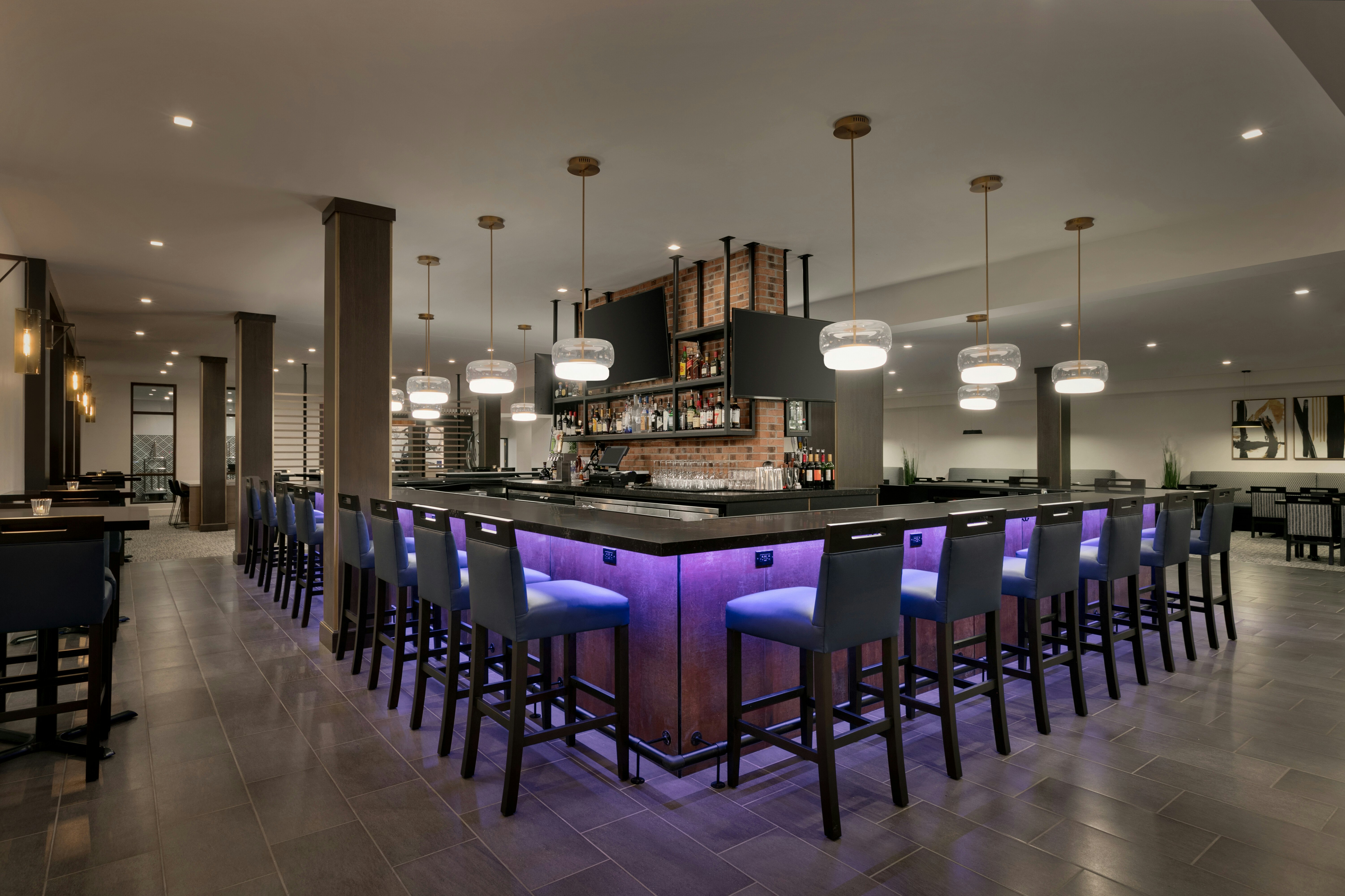 Doubletree By Hilton Canton Downtown 17/30