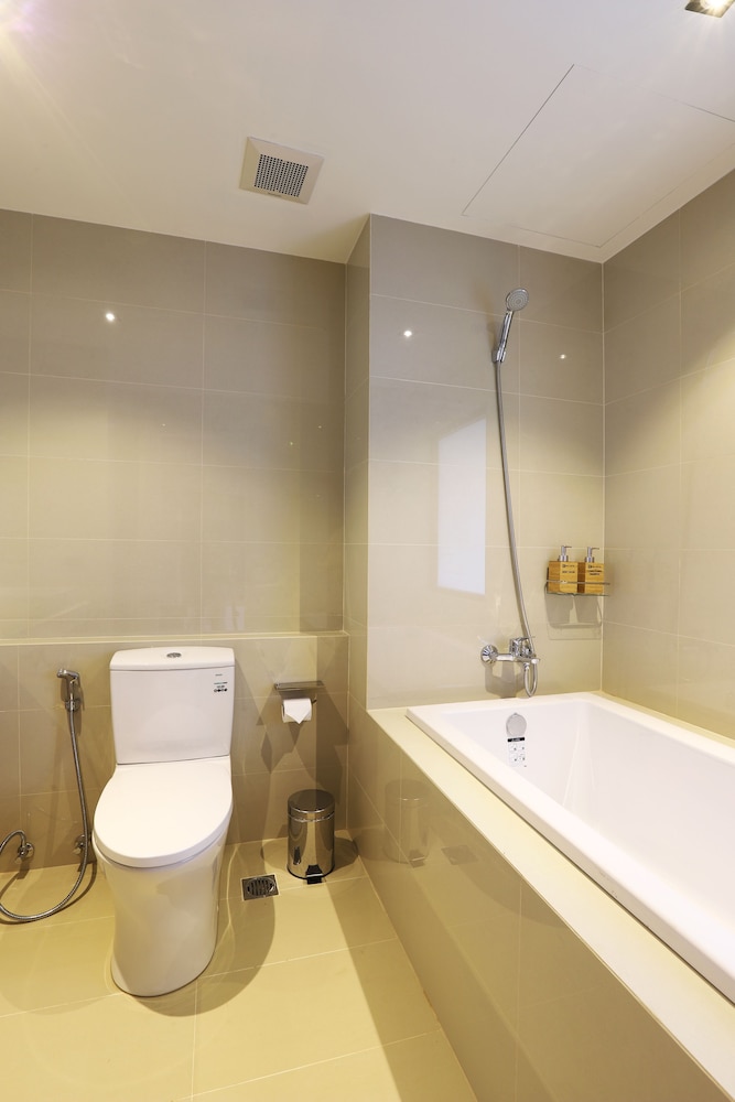 W3 Hotel 49/50