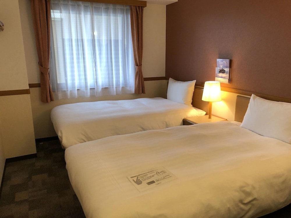 Toyoko Inn Fukushima Eki Higashi Guchi No 1 9/58