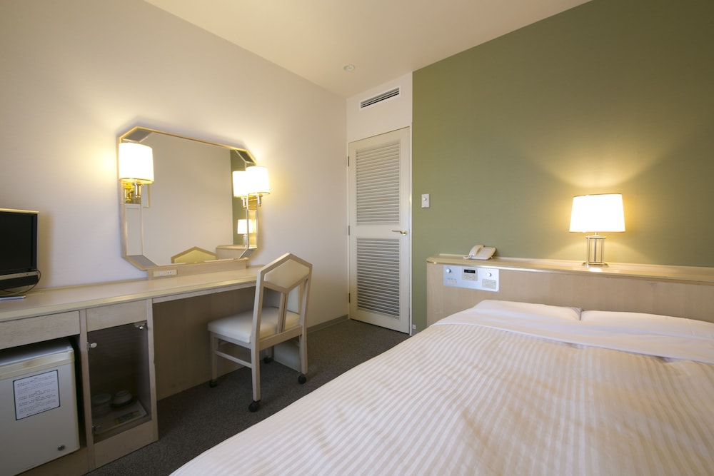 Shin Osaka Washington Hotel Plaza 20/52