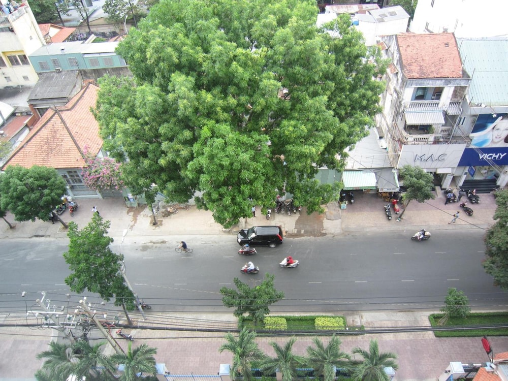 Saigon Court Serviced Apartment 53/55