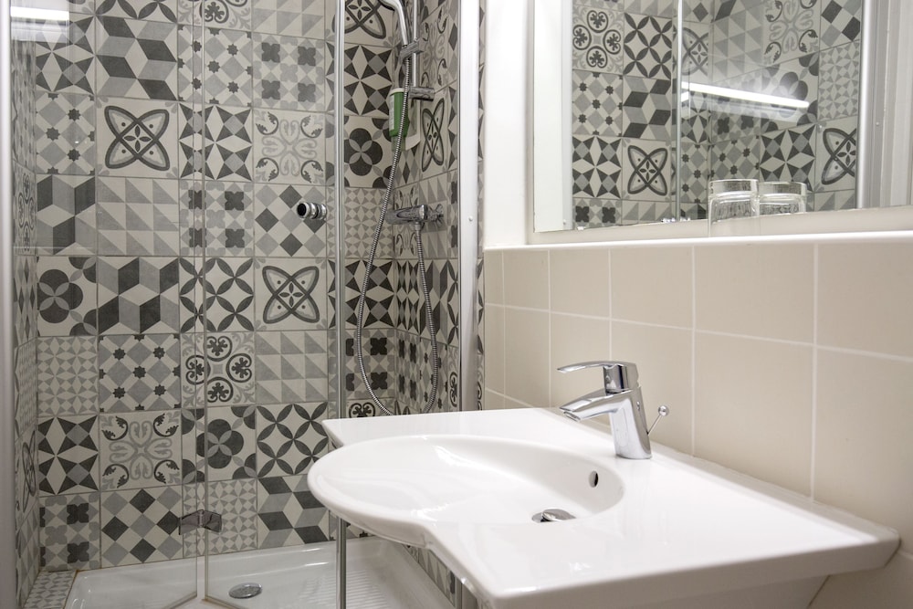 Hotel Raymond 4 Toulouse 41/42