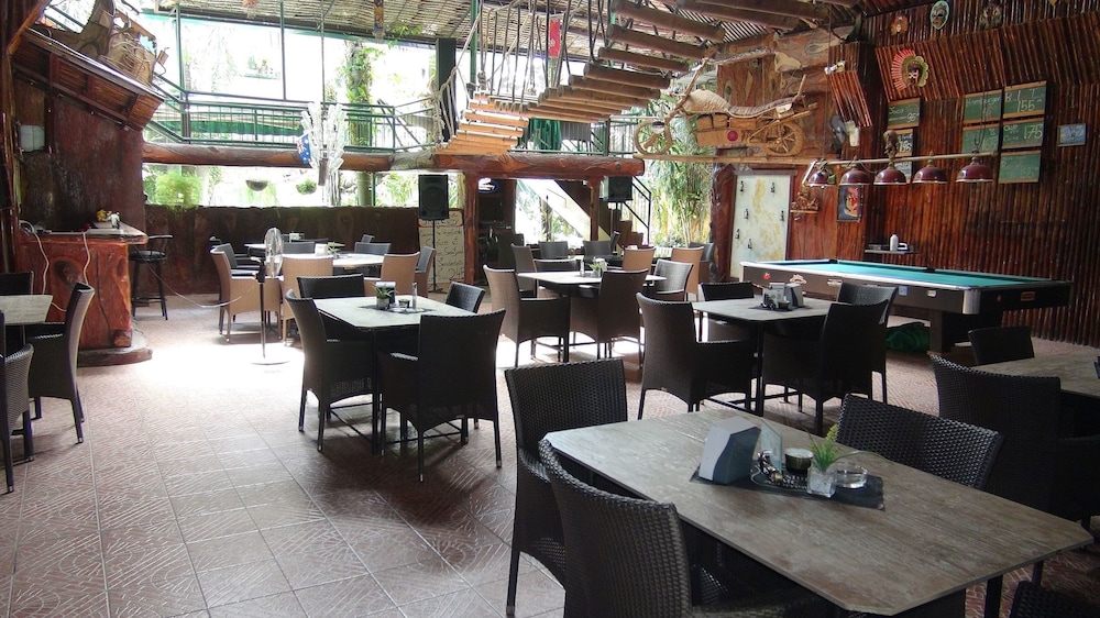 MB s Garden Inn 39/54