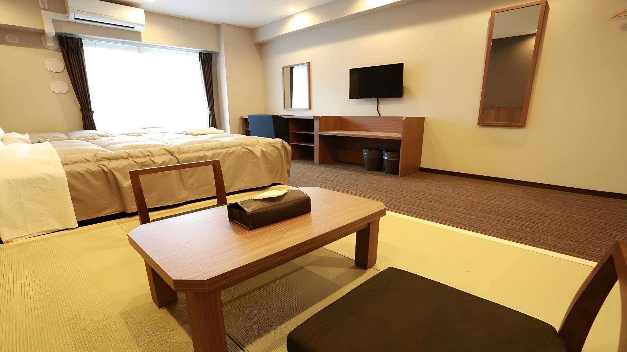 Semi Western, Style, Deluxe, Apartment