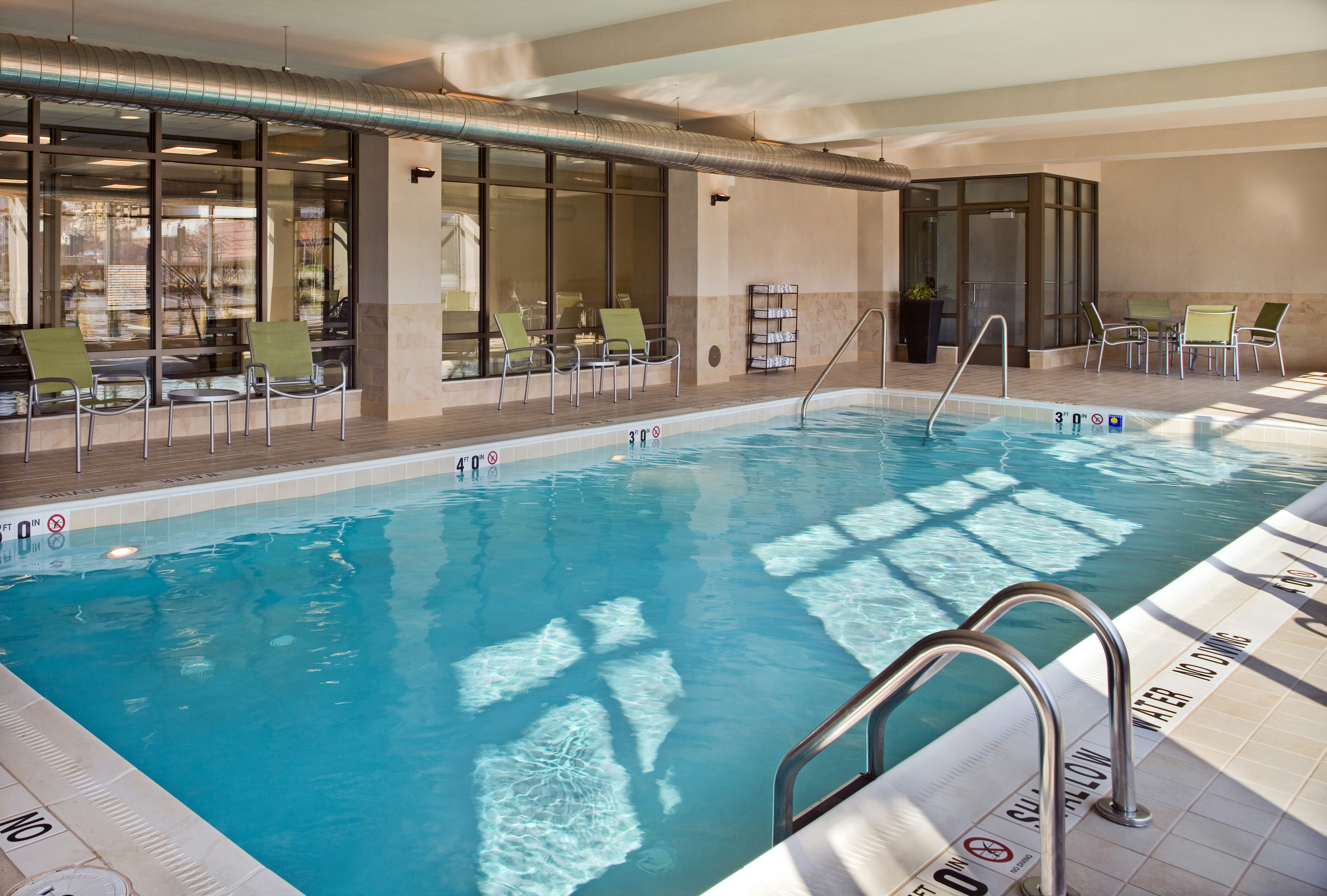 Hampton Inn and Suites Pittsburgh Waterfront West Homestead 23/37