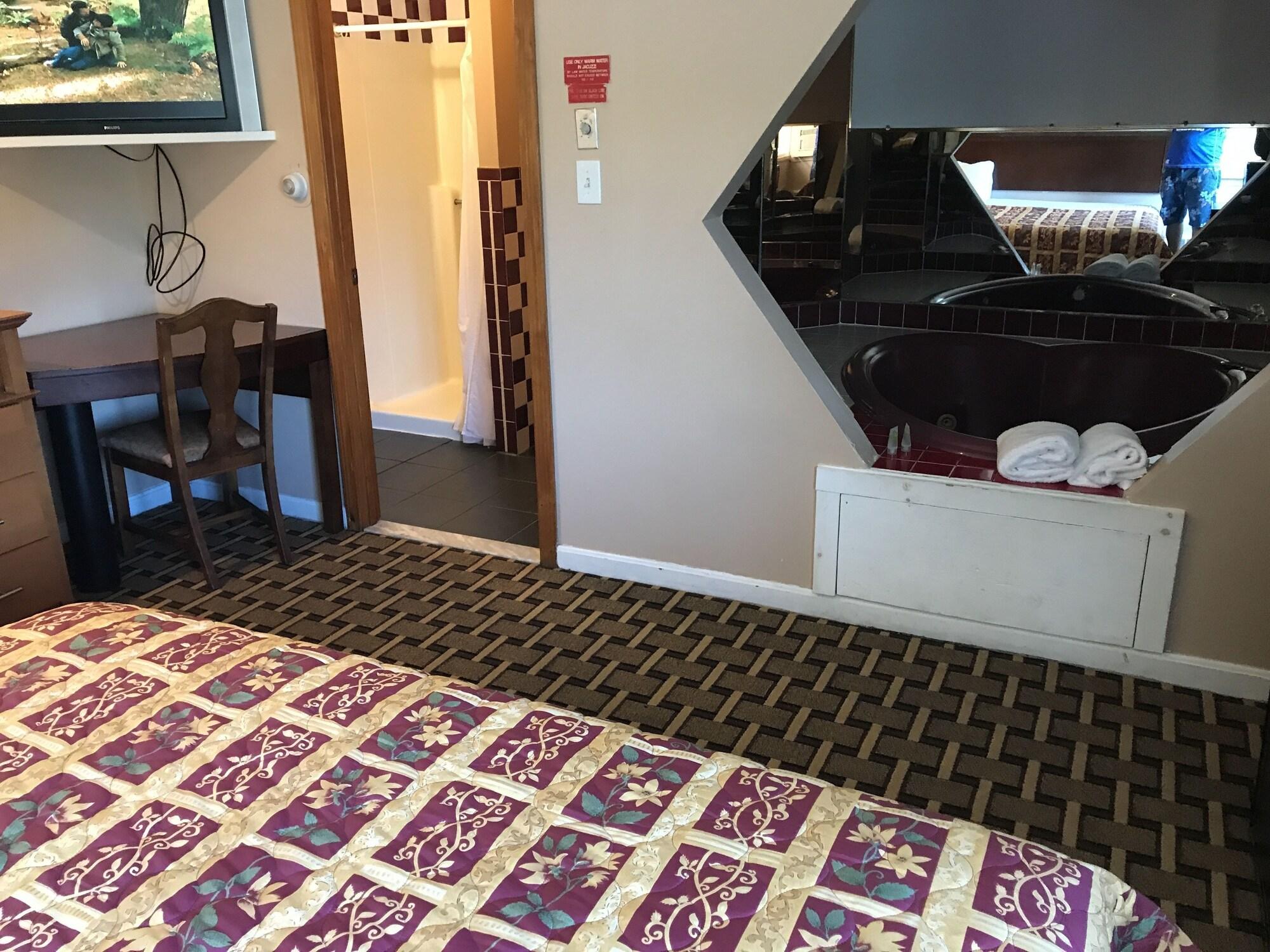 Capri Motel 7/50