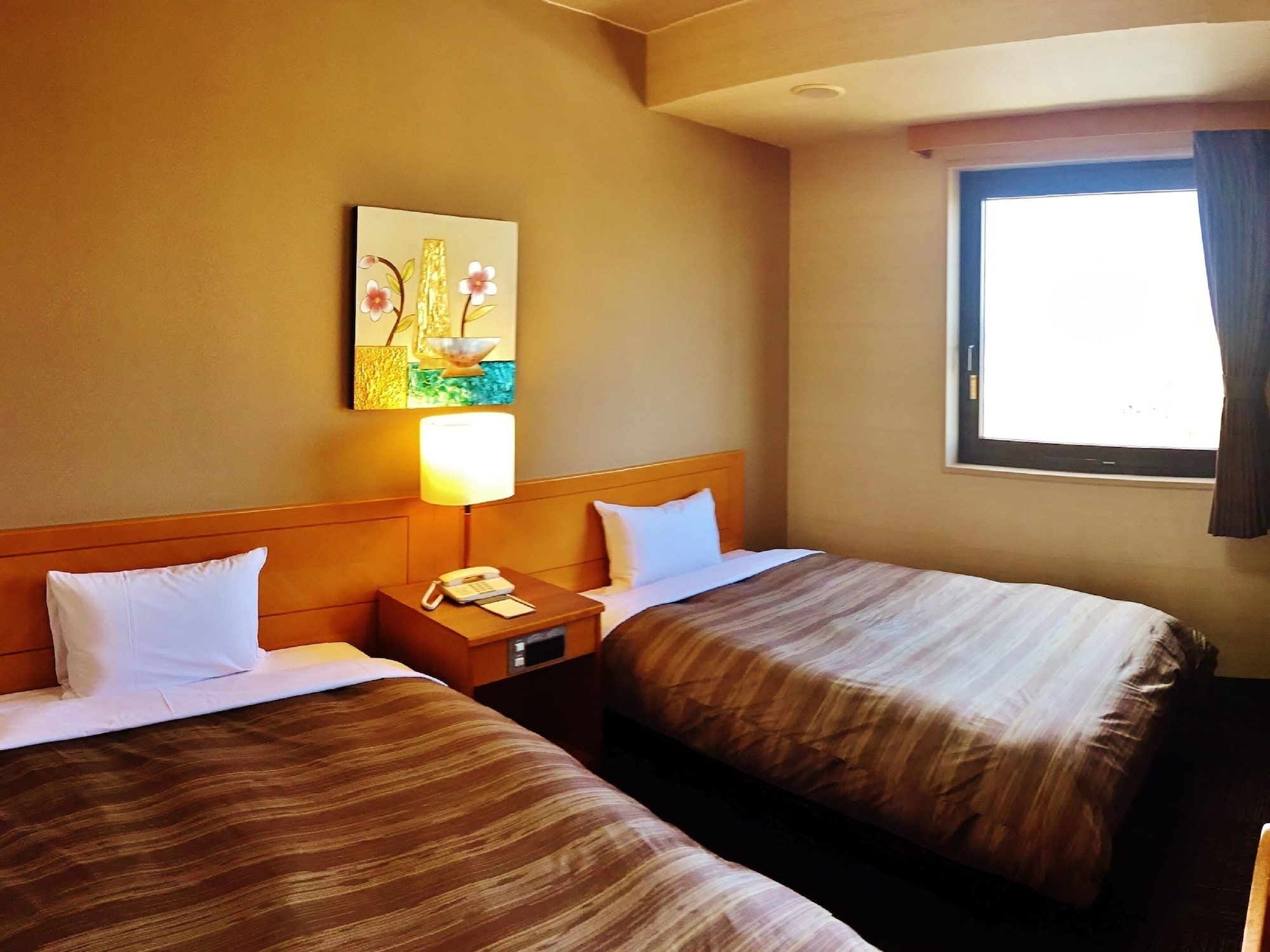 ROOM, TWIN BEDS