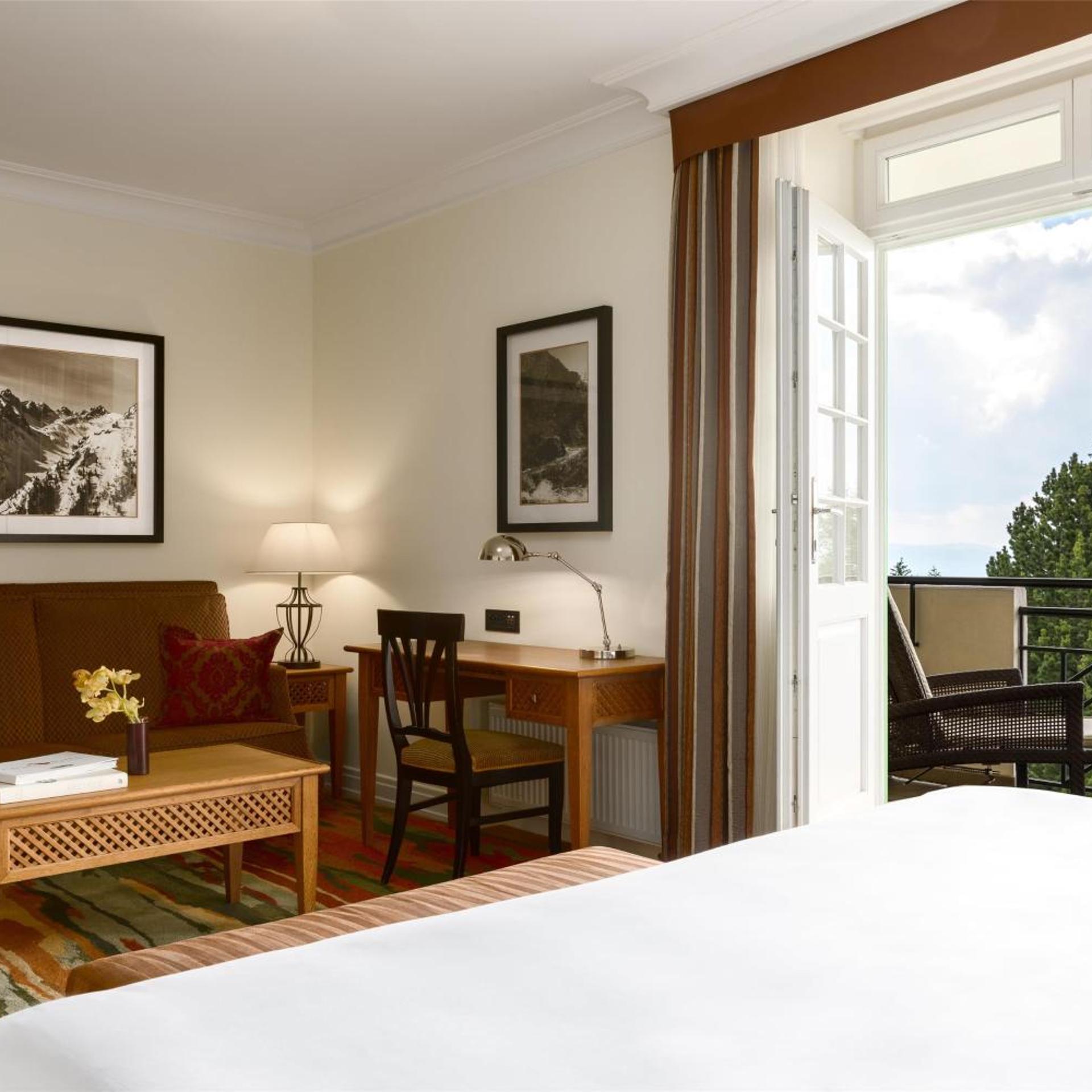 Grand, Deluxe, King Bed, Valley View
