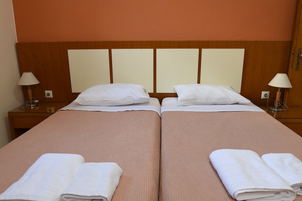 Esperides Beach Hotel Apartments 26/50