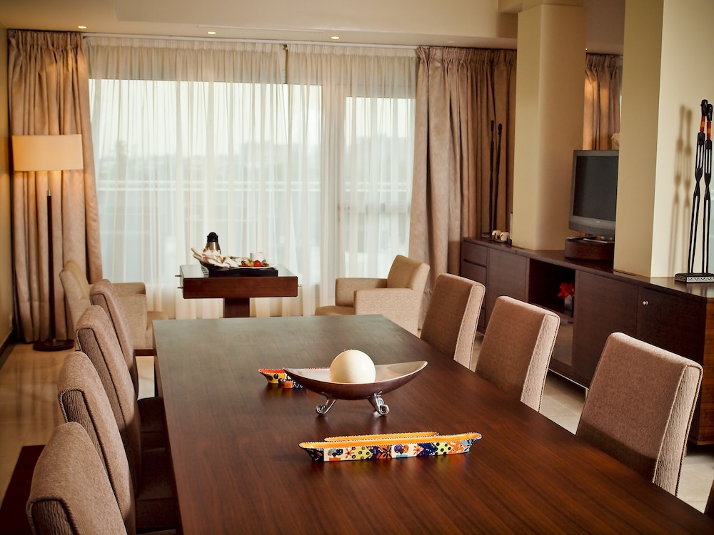 Radisson Blu Anchorage Hotel 50/84