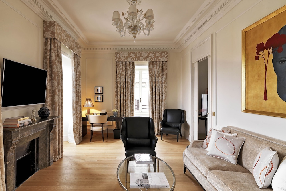 The St Regis Rome 66/84