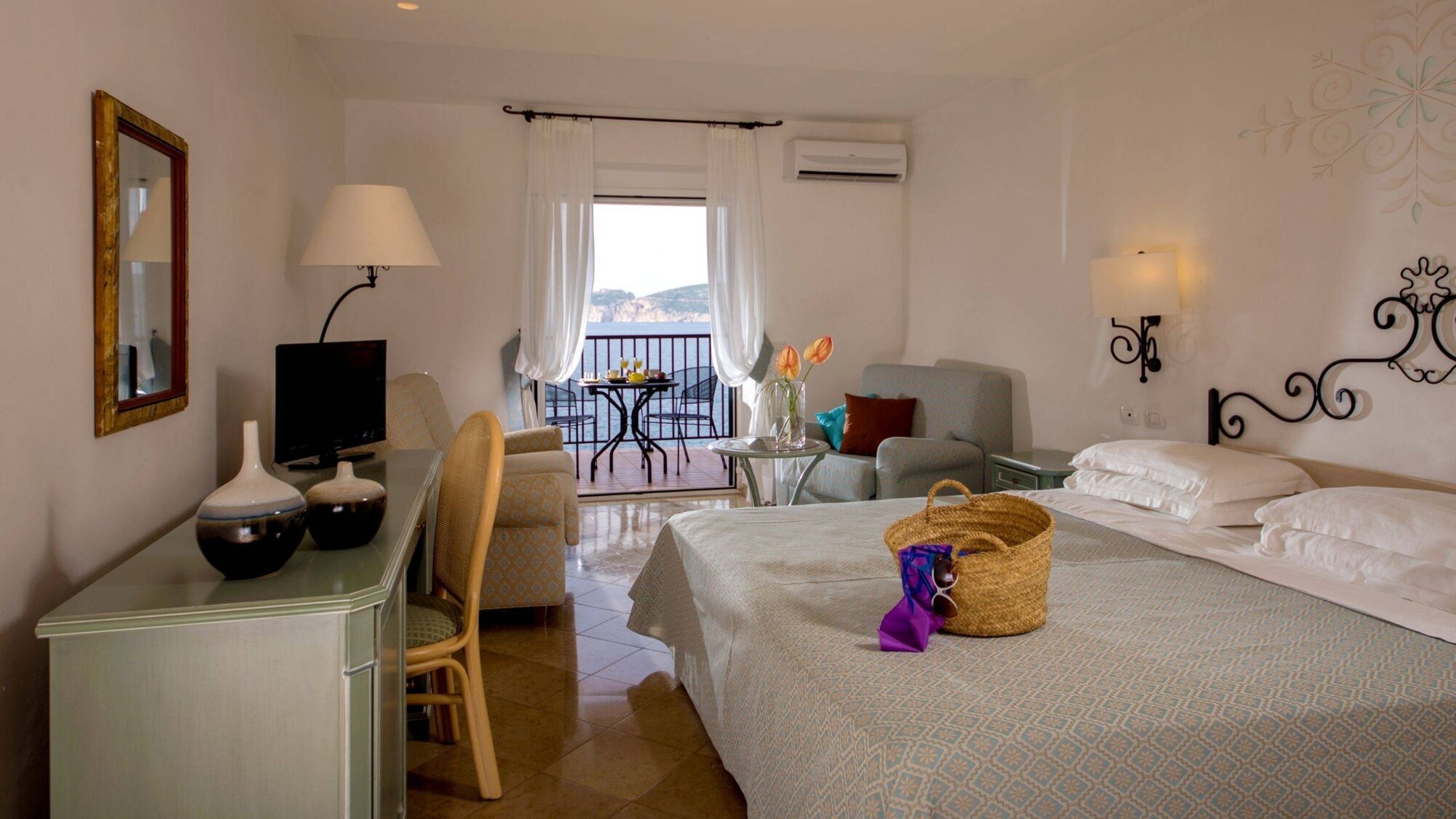 JUNIOR SUITE, SEA VIEW