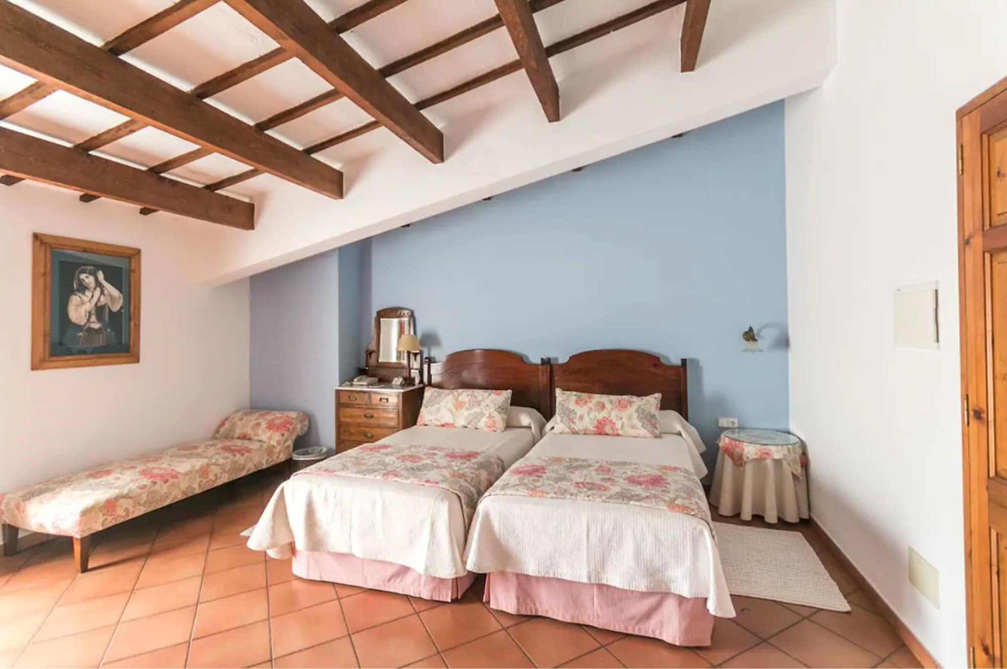STANDARD, DOUBLE OR TWIN BED