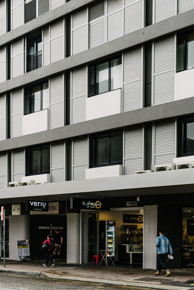 VERIU RANDWICK 5/48