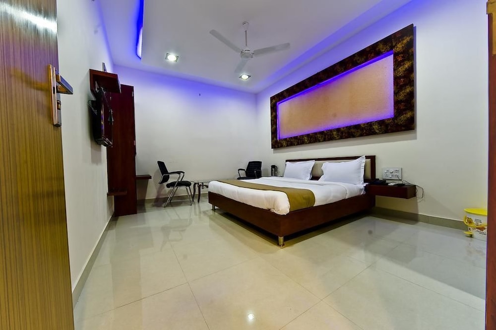Hotel Durga Silver Line 13/24