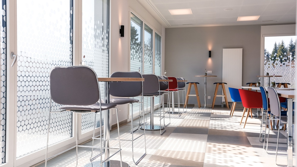 Holiday Inn Express Luzern-Neuenkirch 56/65