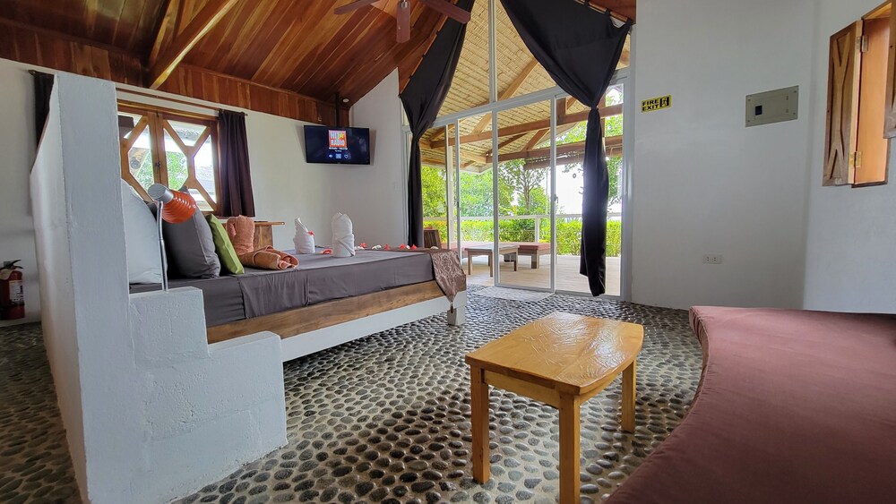 Kawayan Holiday Resort 8/50