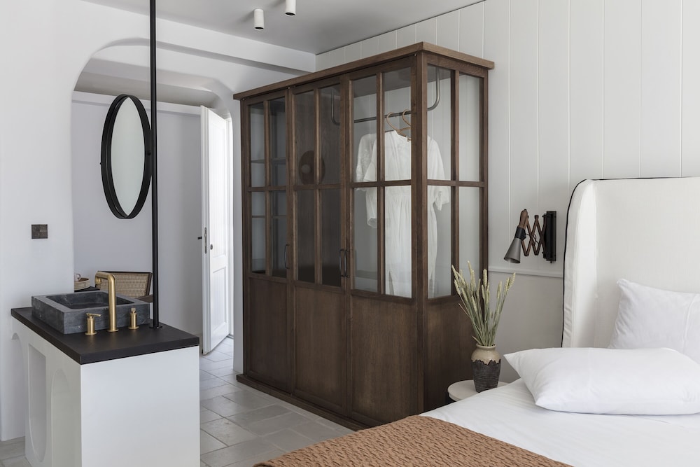Porto Mykonos Hotel 33/69