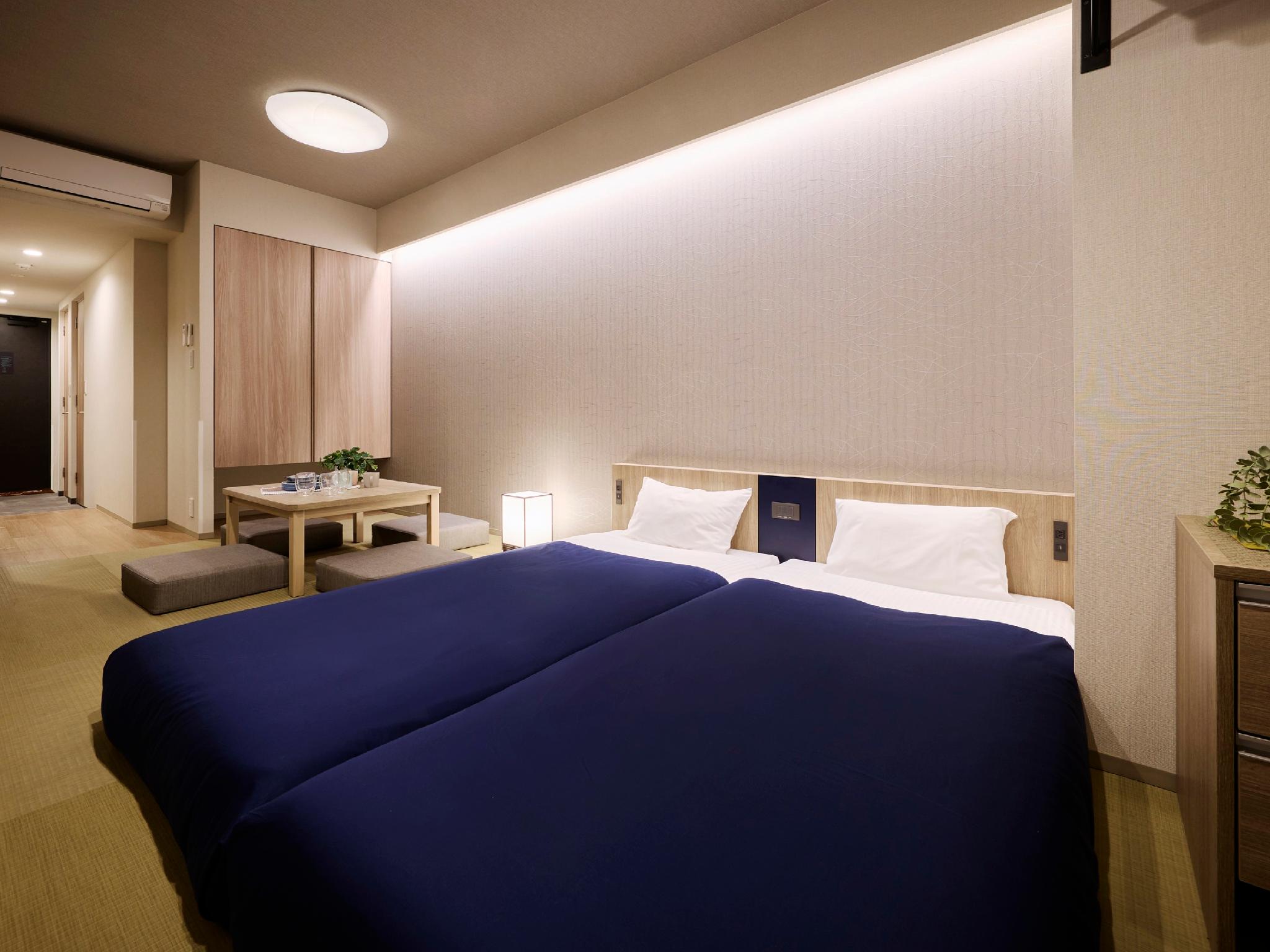 Moderate, Twin Beds