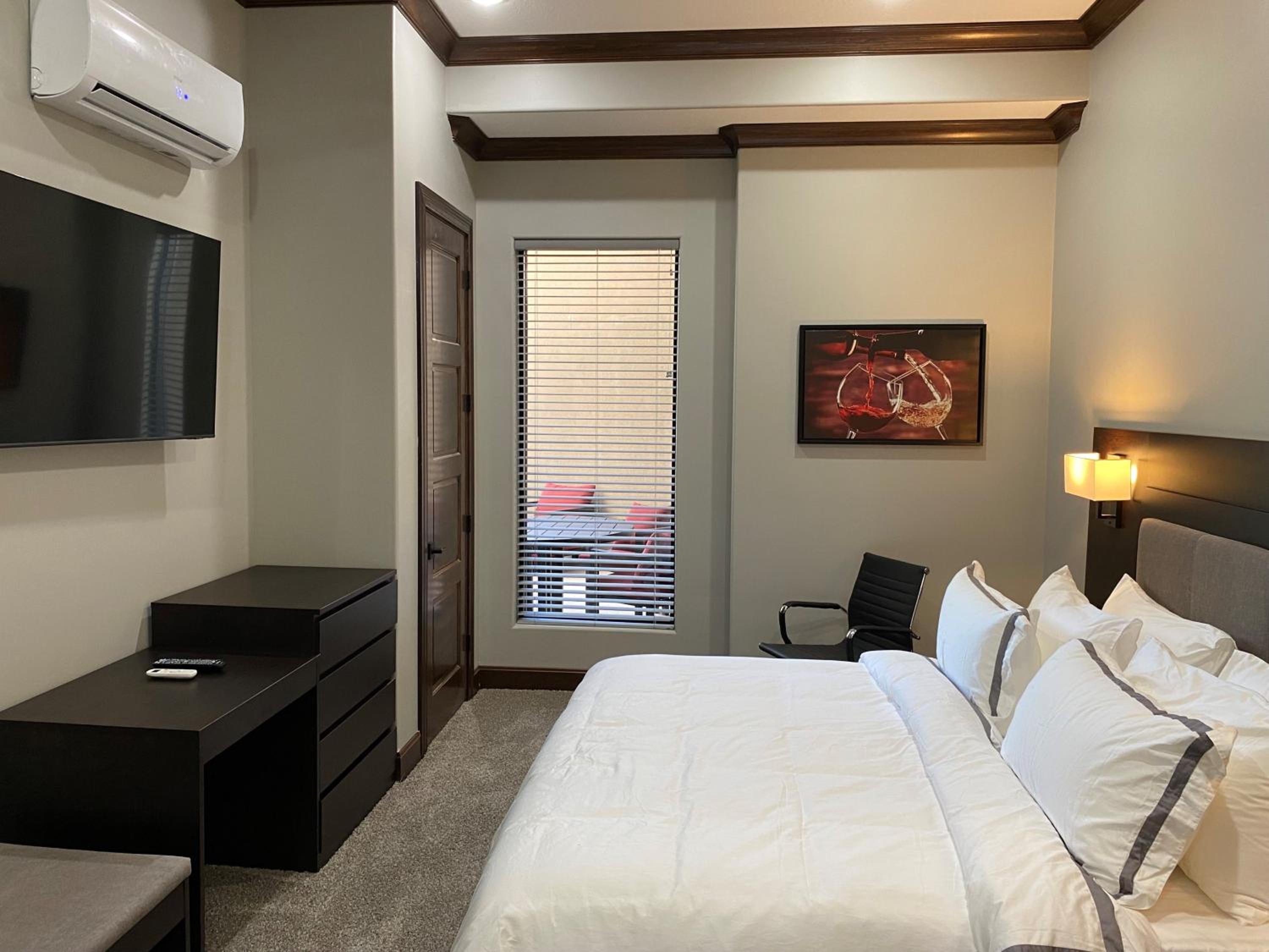 Town House, Suite, Garden View, Patio